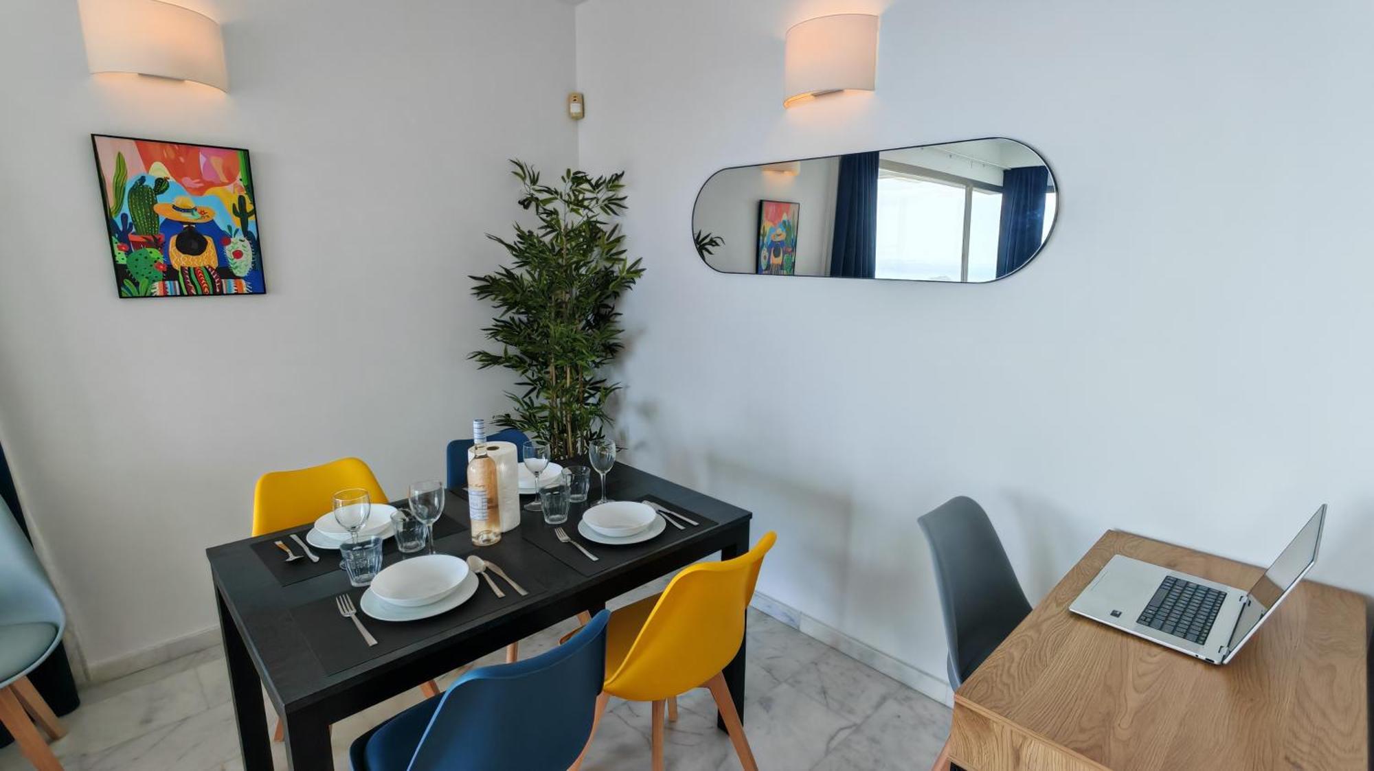 Benidorm High Rise Apartments - Sea Views - Torre Lugano Экстерьер фото